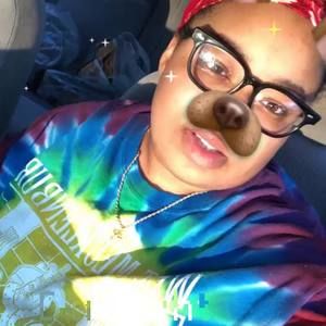 Meet your Posher, Danielle